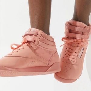 Reebok freestyle GLOW hi top sneakers pink size 7